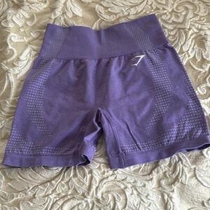 NWOT-Gymshark bike shorts seamless